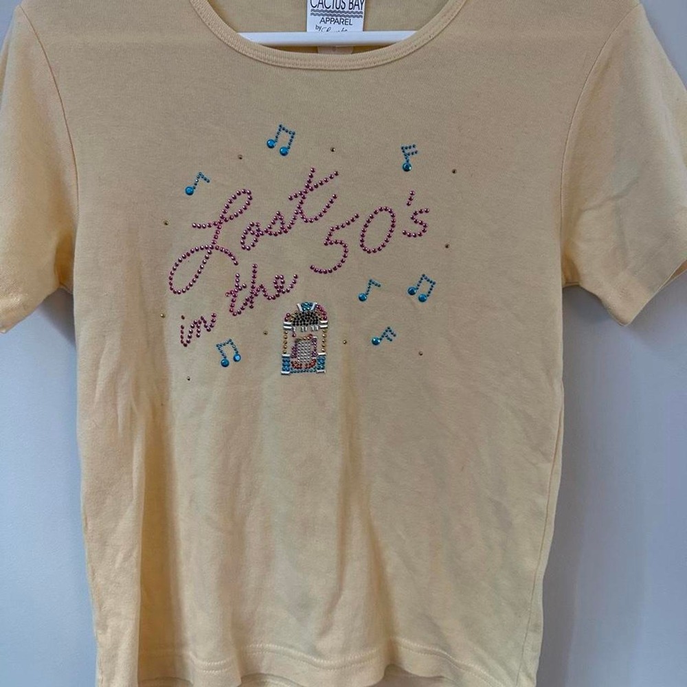 Cactus Bay Women's Small Yellow Lost in the 50s Graphic Music T-Shirt